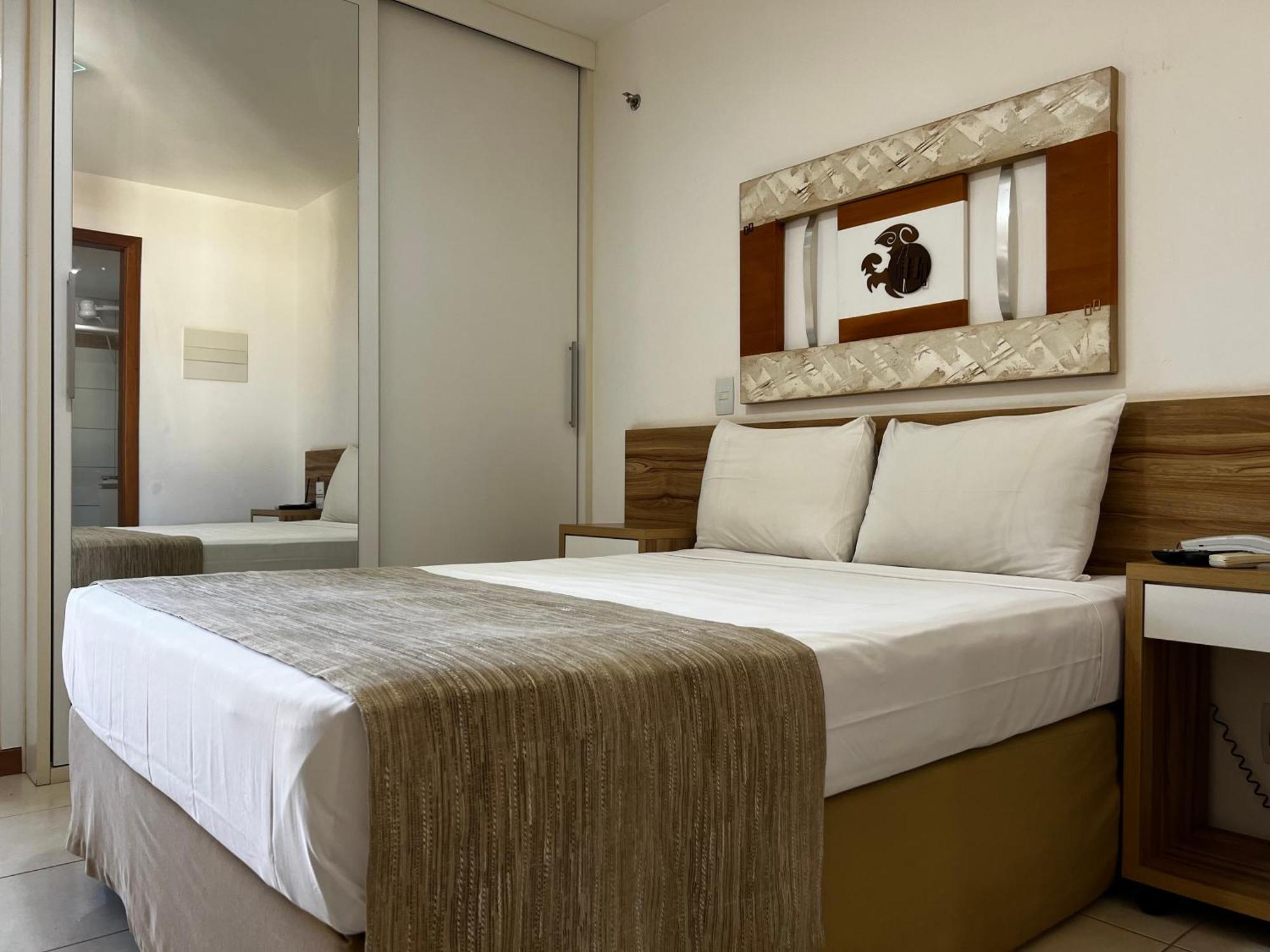 Life Hplus Long Hotel
