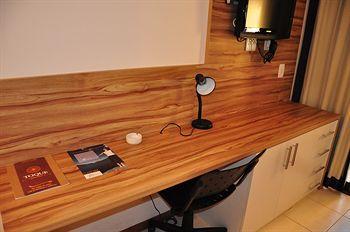 Life Hplus Long Hotel 3*